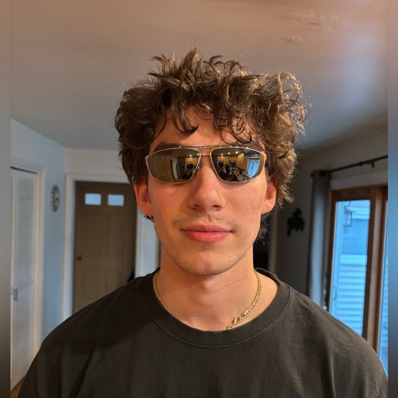 DIOR Estorile YN7KH Sunglasses, cleaning cloth, cloth pouch and case - Picture 2 of 16